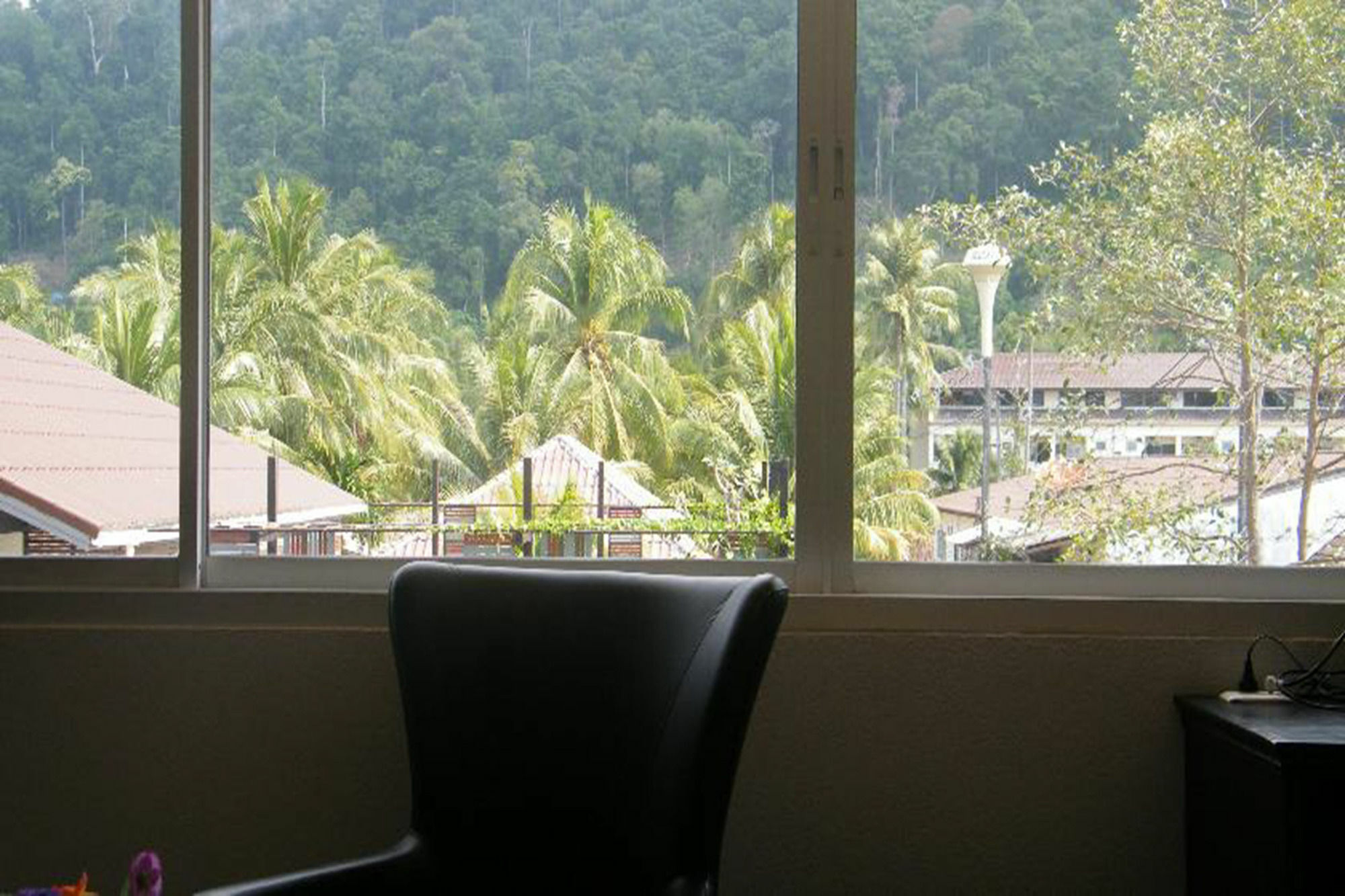 Oyo 835 Koh Chang Luxury Hotel Екстер'єр фото